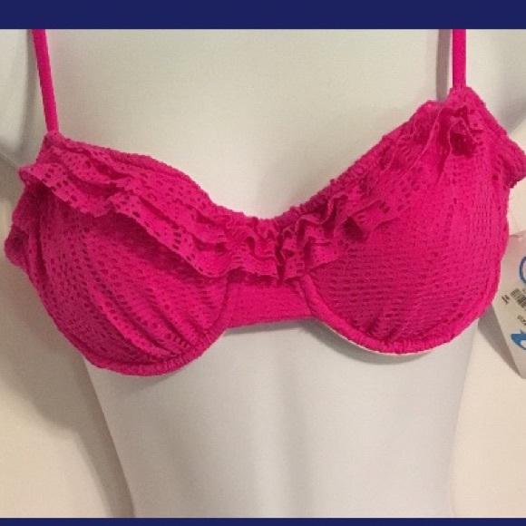 California Waves Eyelet & Ruffle Hot Pink Top New - Picture 1 of 2